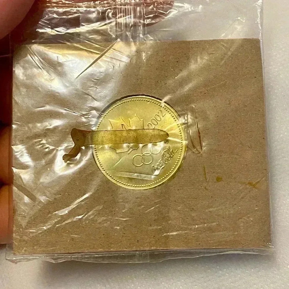 2002 Coca Cola Olympic Games Canadian team . Joe Sakic - Picture 4 of 5